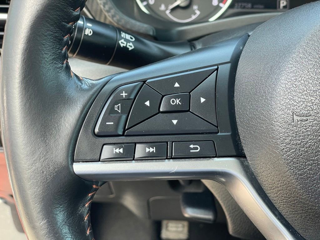 Certified 2022 Nissan Sentra SR FWD image 47