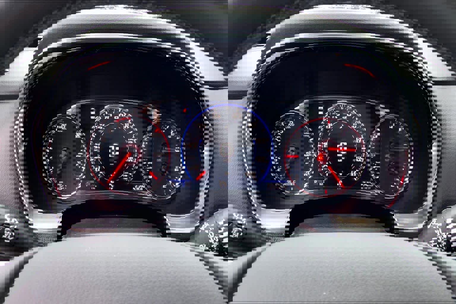 Used 2023 Chevrolet Traverse Premier w/ Redline Edition image 25