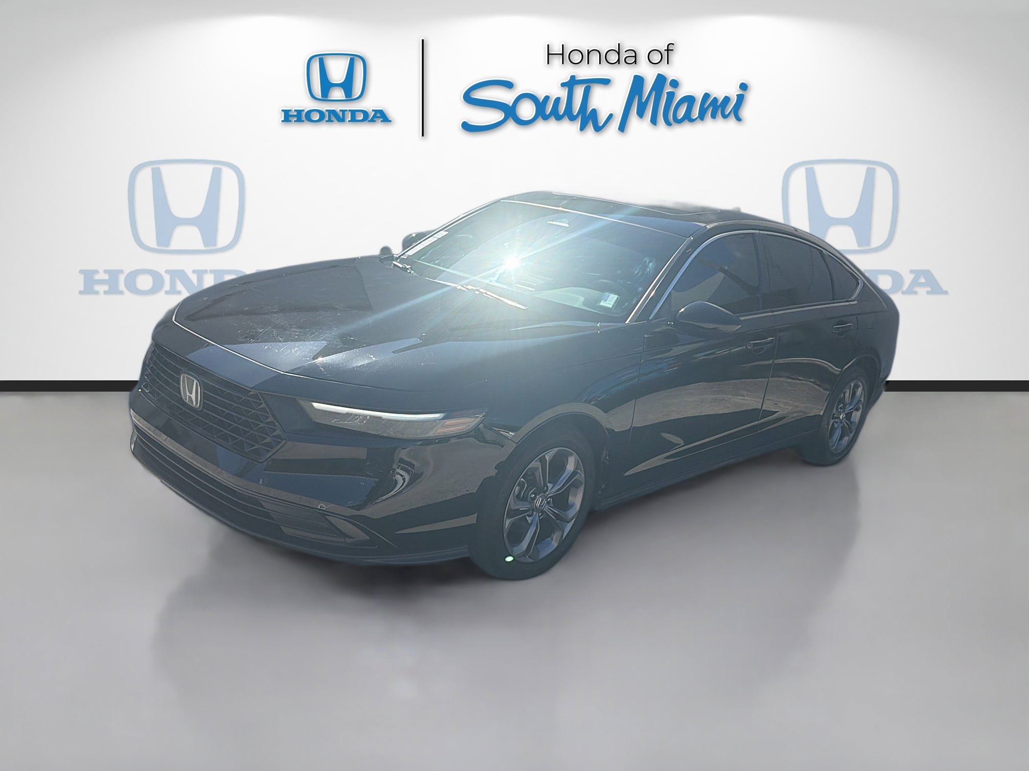 Certified 2024 Honda Accord EX image 3