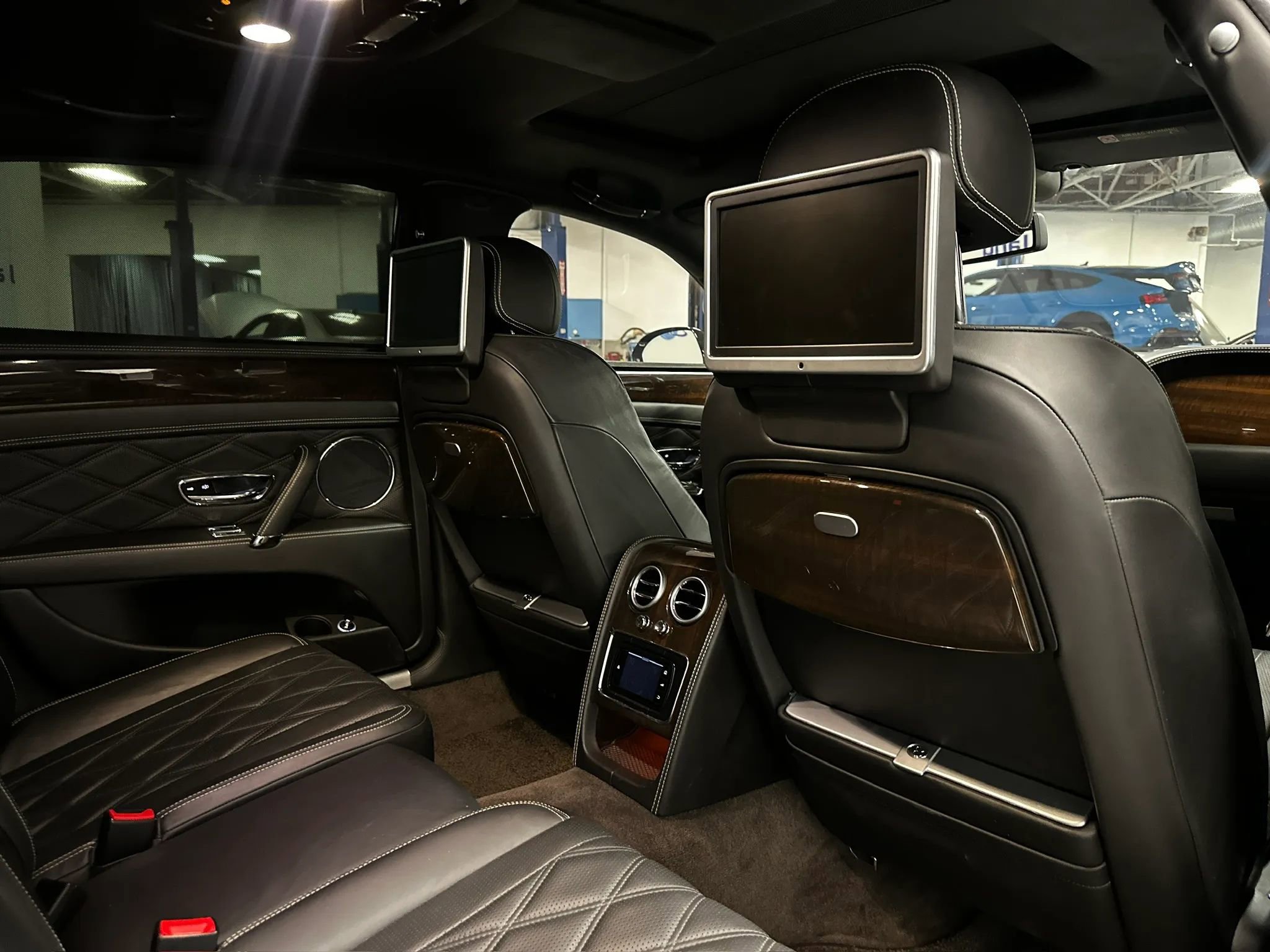 Used 2014 Bentley Flying Spur W12 AWD/4WD image 19