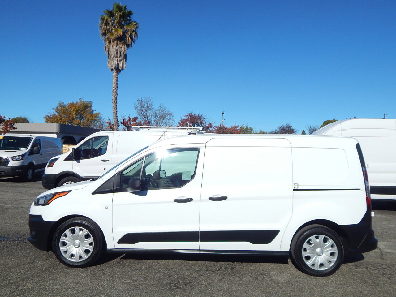 Used 2022 Ford Transit Connect XL image 5