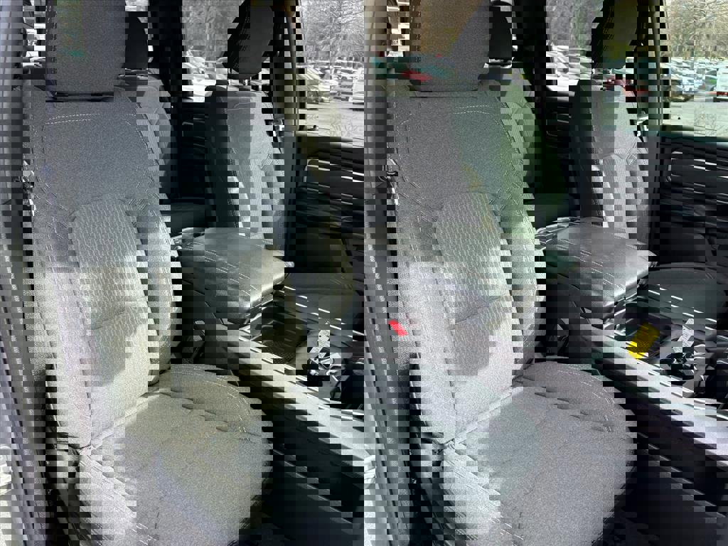 Used 2021 RAM 1500 Big Horn image 17