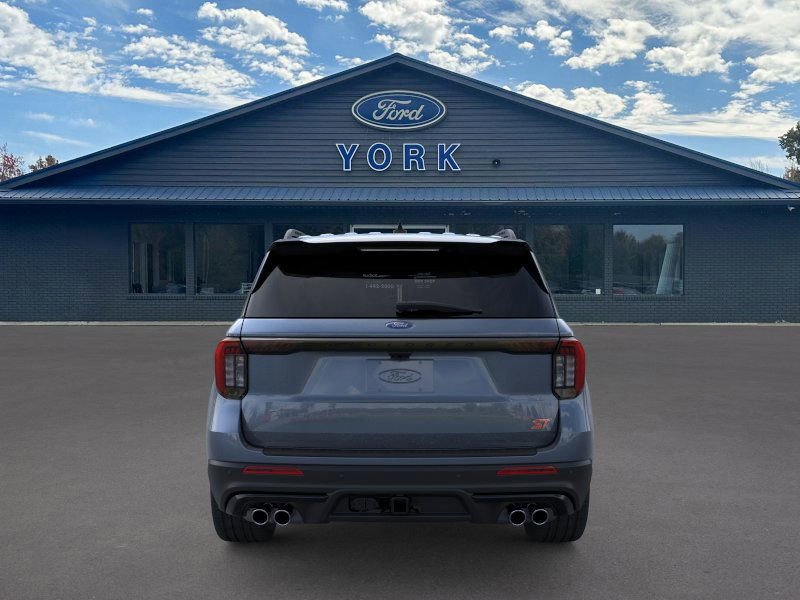 New 2025 Ford Explorer ST image 5