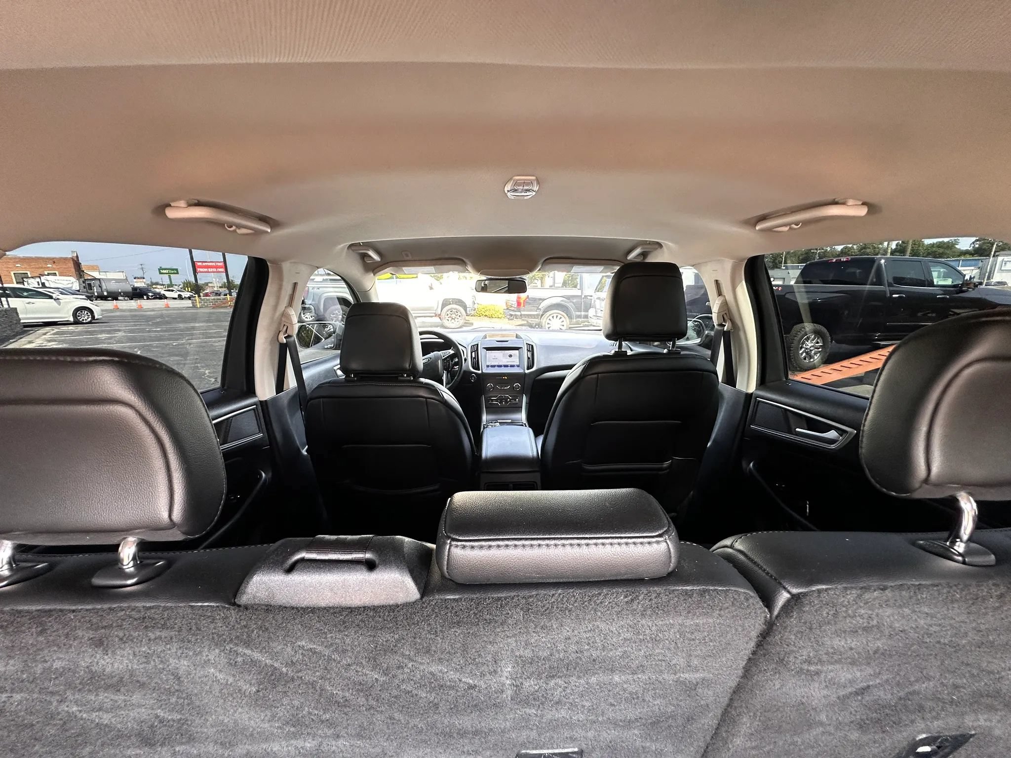 Used 2020 Ford Edge SEL FWD image 9
