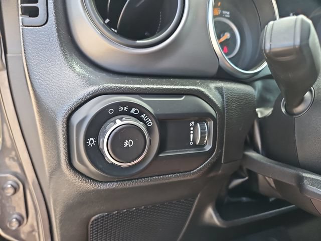 Used 2023 Jeep Wrangler Unlimited Sport AWD/4WD image 17