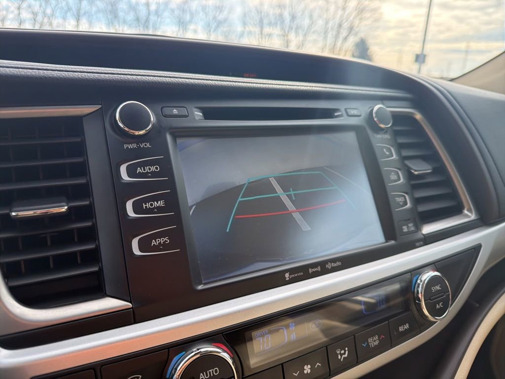 Used 2017 Toyota Highlander XLE image 31