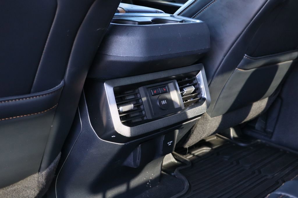 Used 2023 Ford F350 Platinum w/ FX4 Off-Road Package image 27