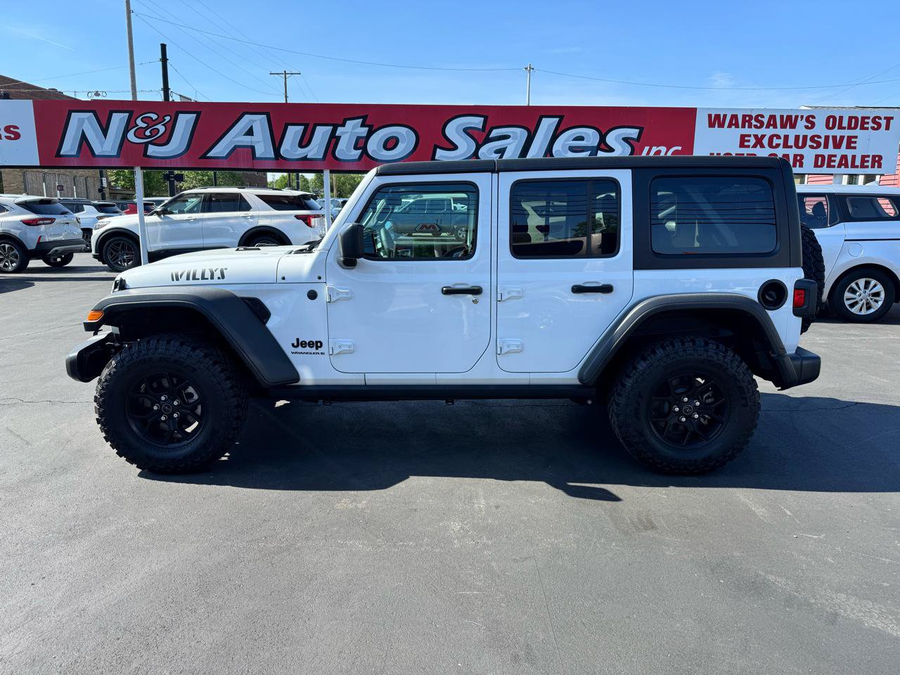 Used 2025 Jeep Wrangler Unlimited Sport AWD/4WD image 8
