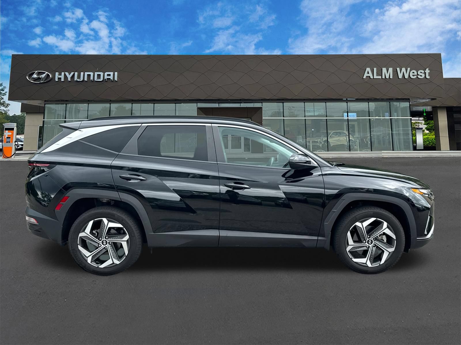 Used 2024 Hyundai Tucson SEL w/ Convenience Package AWD/4WD image 4