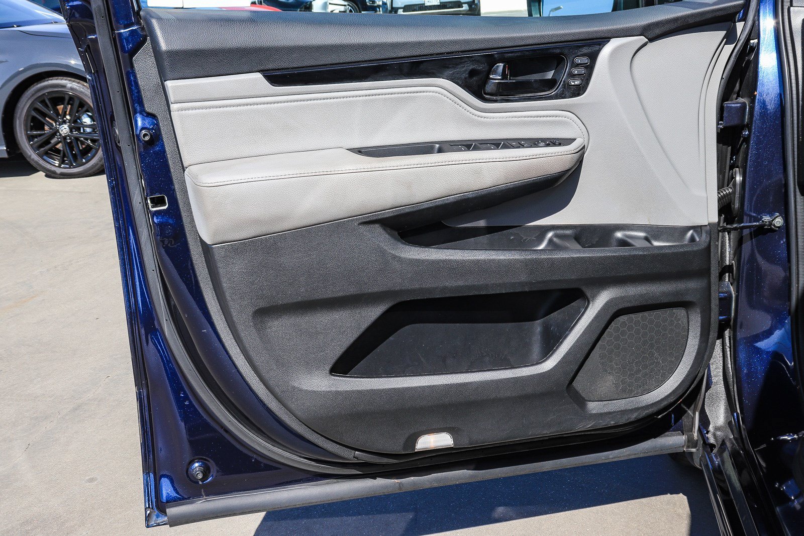 Used 2023 Honda Odyssey Touring image 26