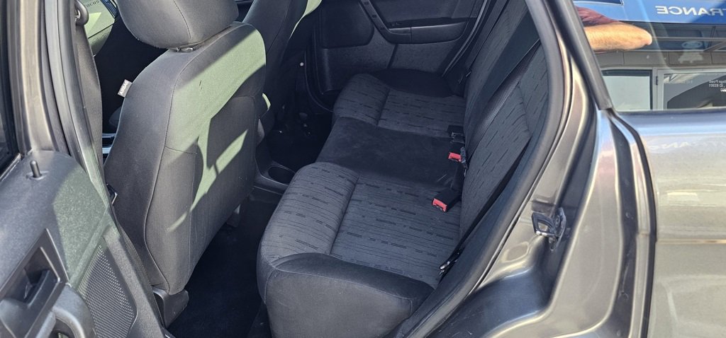 Used 2010 Ford Focus SE image 17