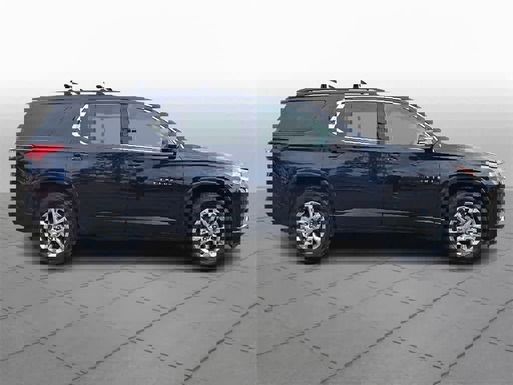 Used 2020 Chevrolet Traverse LT w/ Driver Confidence II Package image 23