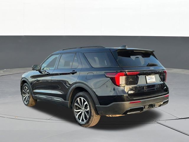 Used 2025 Ford Explorer ST-Line image 6