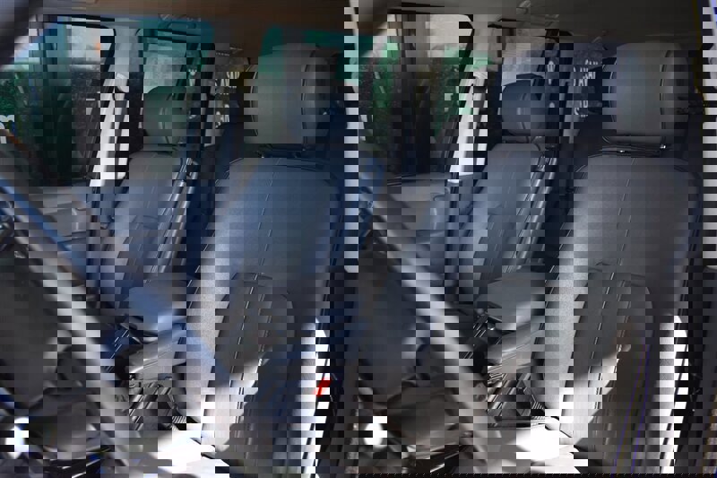 Used 2005 Land Rover Range Rover HSE image 23