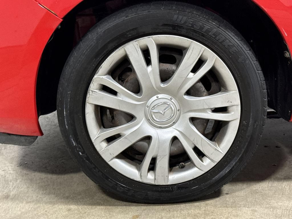 Used 2014 MAZDA MAZDA2 Sport FWD image 25