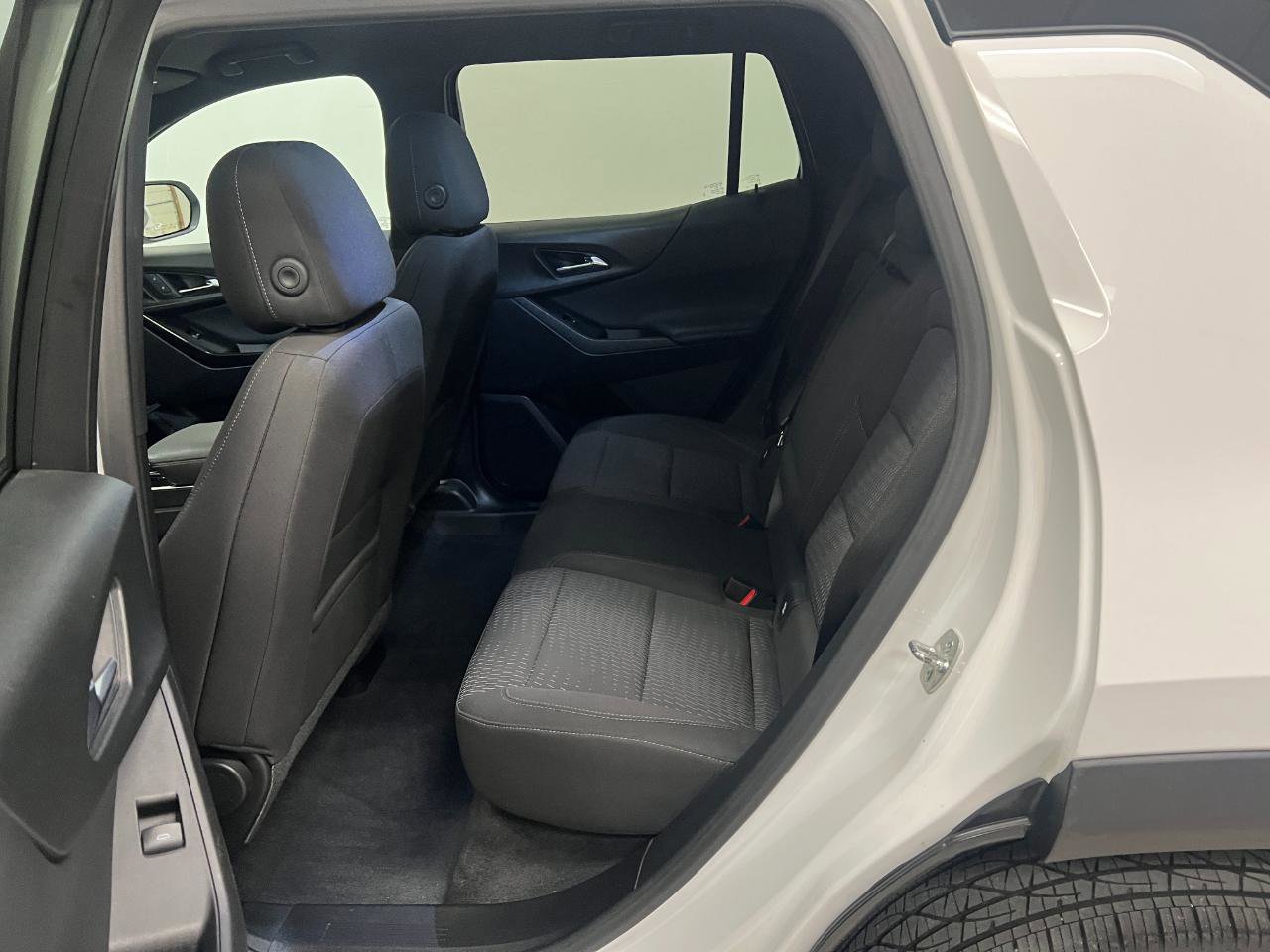 Used 2025 Chevrolet Equinox LT image 26