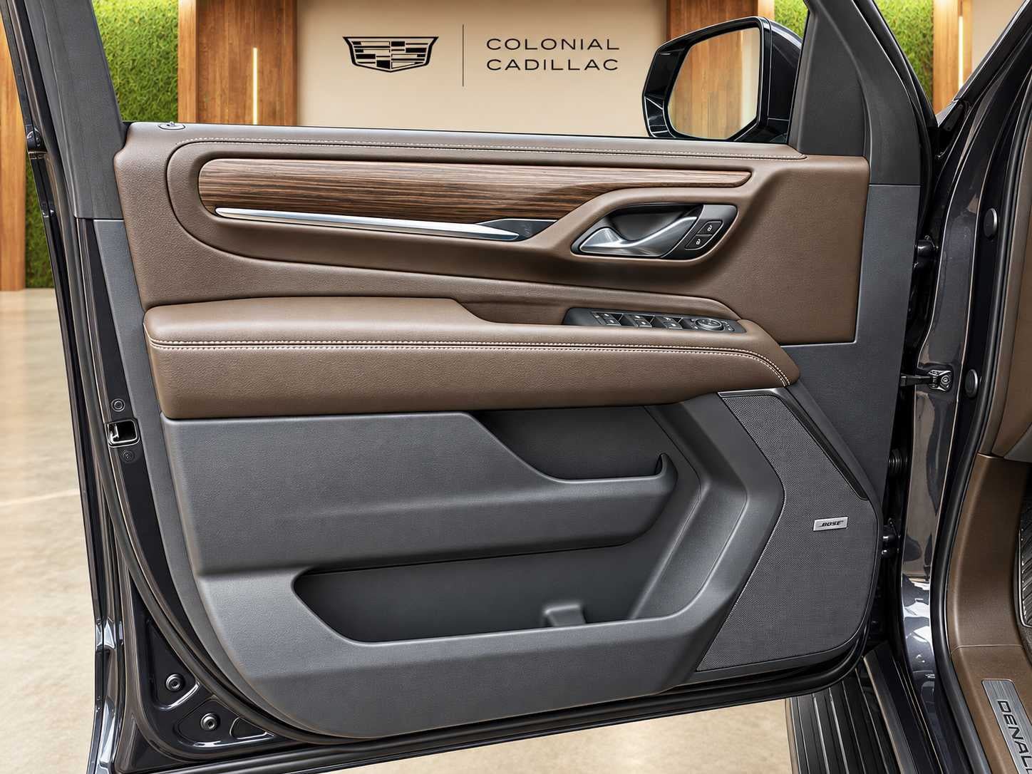 Used 2023 GMC Yukon Denali AWD/4WD image 12