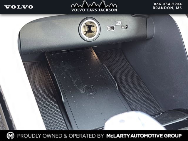 New 2026 Volvo XC40 B5 Plus w/ Protection Package Premier image 22