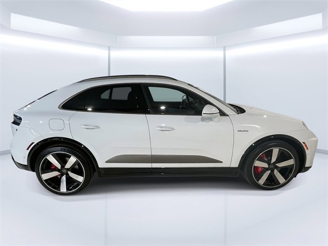 New 2025 Porsche Macan Turbo Electric image 8