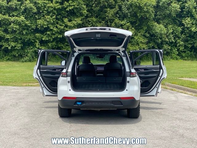Used 2024 Jeep Grand Cherokee Trailhawk w/ Luxury Tech Group III AWD/4WD image 49
