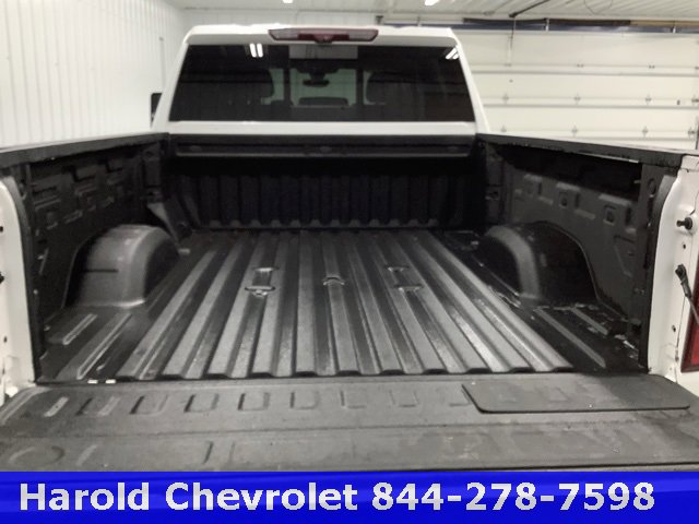 Used 2021 Chevrolet Silverado 2500 High Country w/ Technology Package image 5