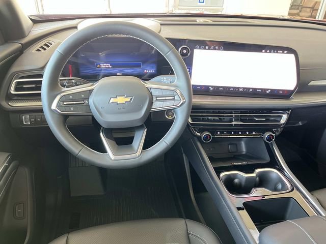 New 2026 Chevrolet Traverse LT w/ Sun and Wheel Package FWD image 9