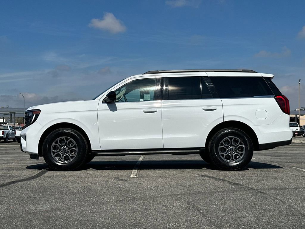Certified 2025 Ford Expedition Active AWD/4WD image 6