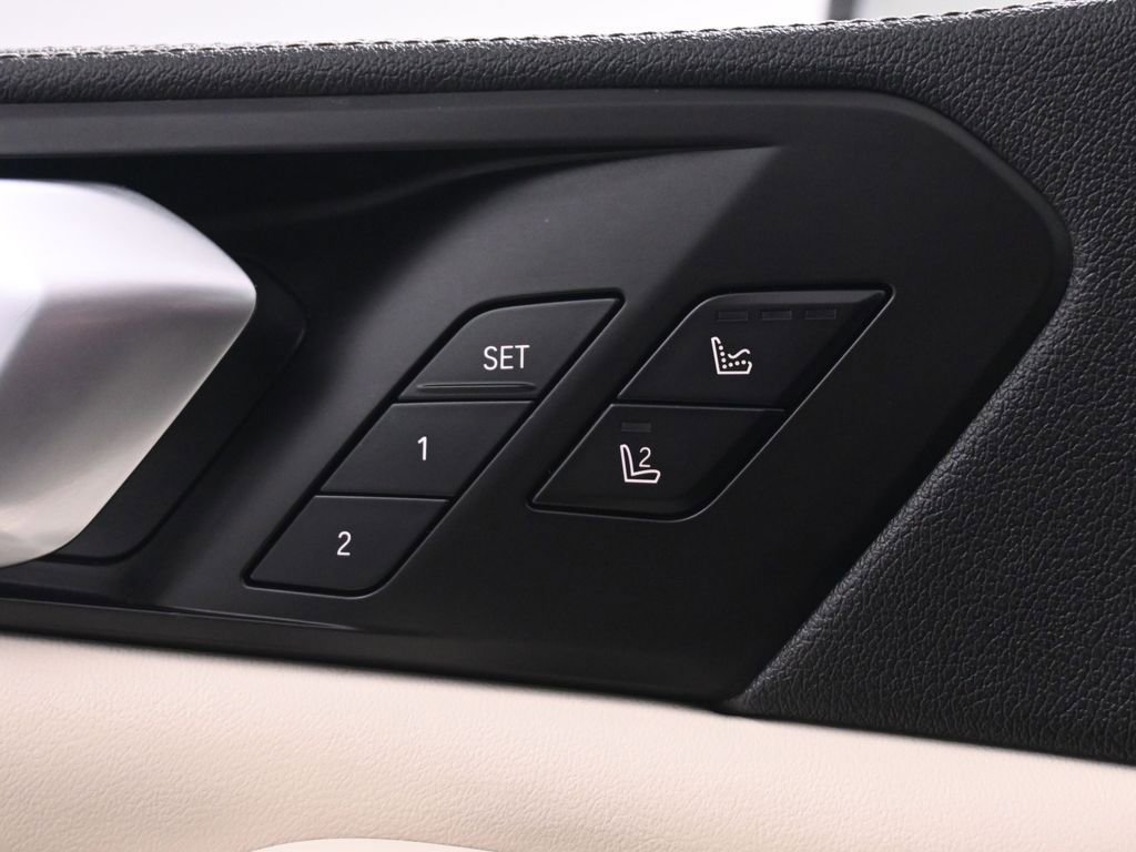 Used 2023 BMW X5 M50i w/ Executive Package image 48