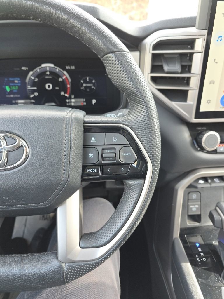 Used 2024 Toyota Tundra Limited AWD/4WD image 25