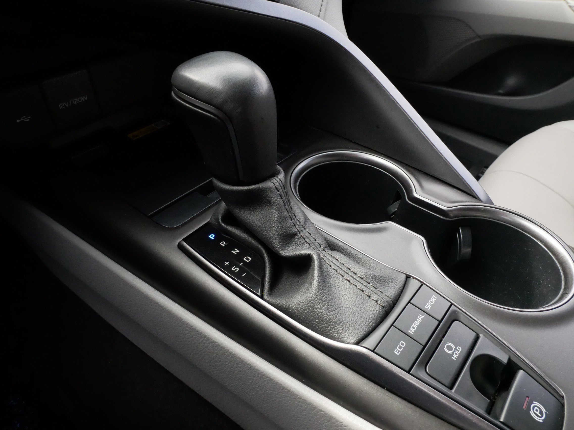 Used 2023 Toyota Camry XSE FWD image 24