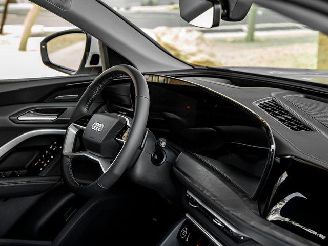 Certified 2025 Audi Q5 Premium Plus w/ Premium Plus image 29