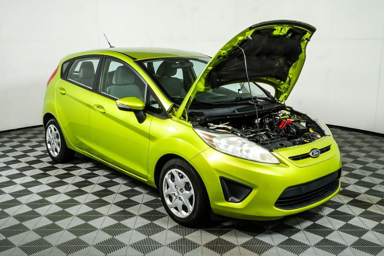 Used 2013 Ford Fiesta SE FWD image 31