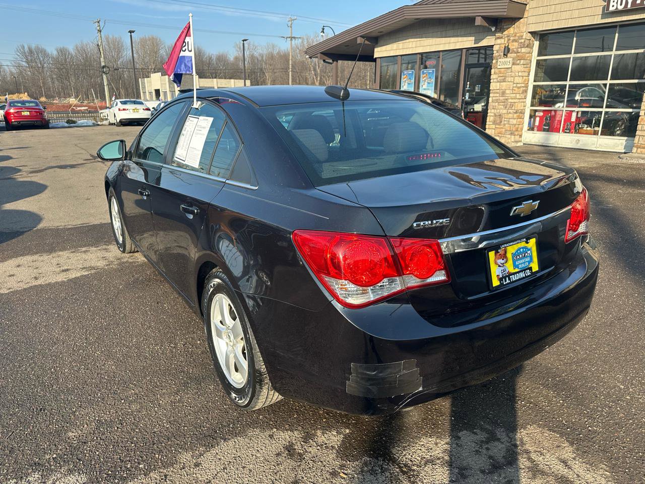 Used 2015 Chevrolet Cruze LT w/ Sun And Sound Package image 5