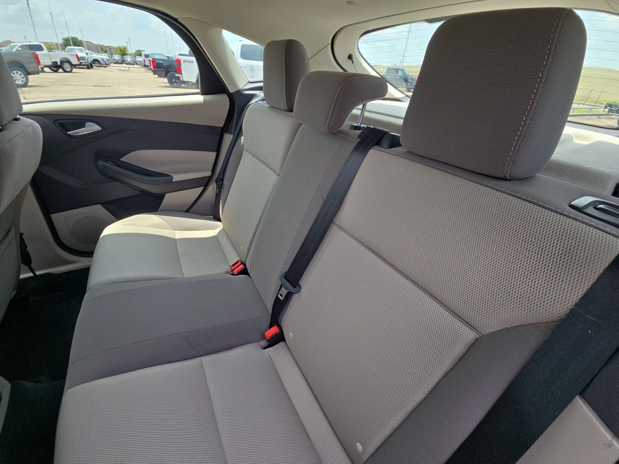 Used 2014 Ford Focus SE FWD image 24