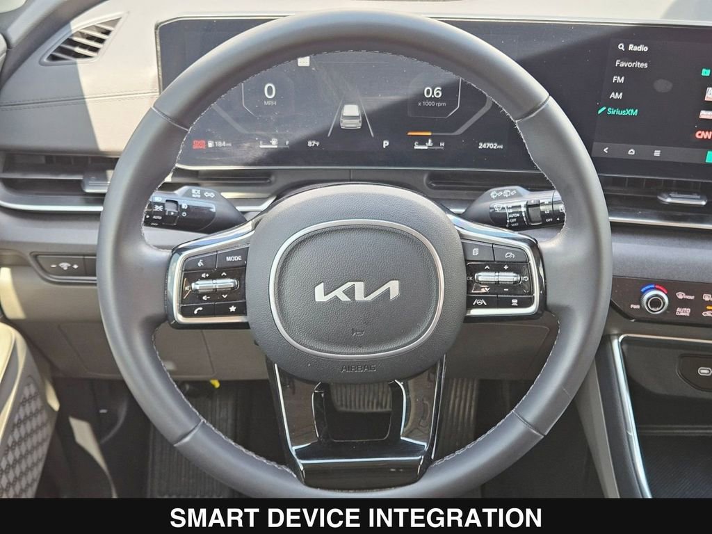 Used 2025 Kia Carnival SX FWD image 24