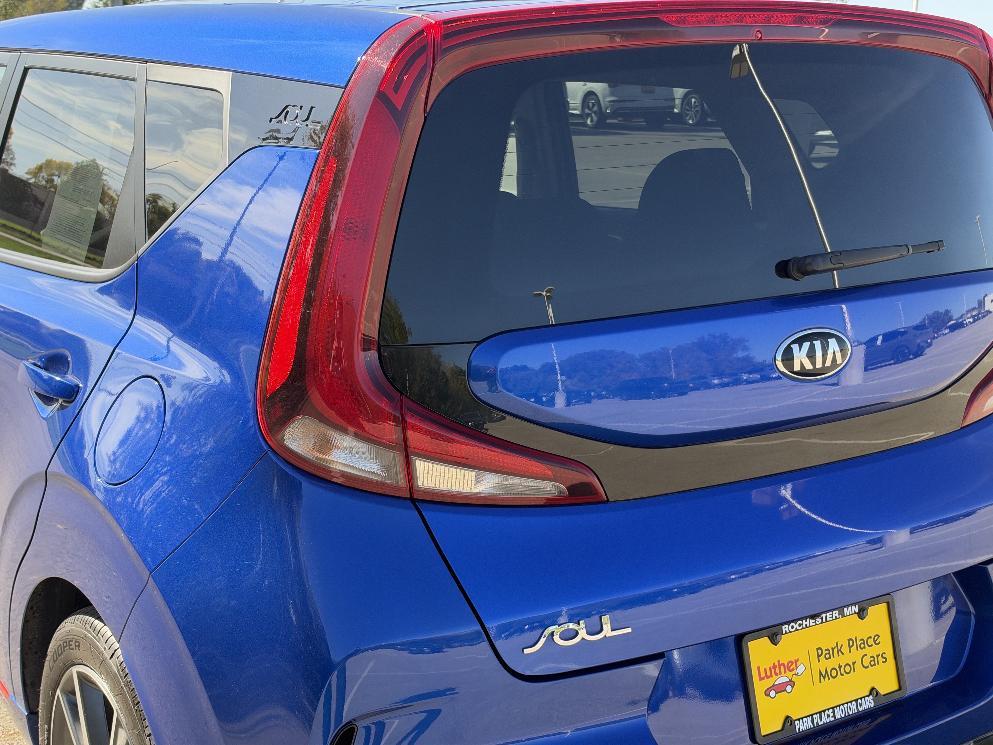 Used 2020 Kia Soul GT-Line w/ GT 2.0L Power Sunroof Package FWD image 26