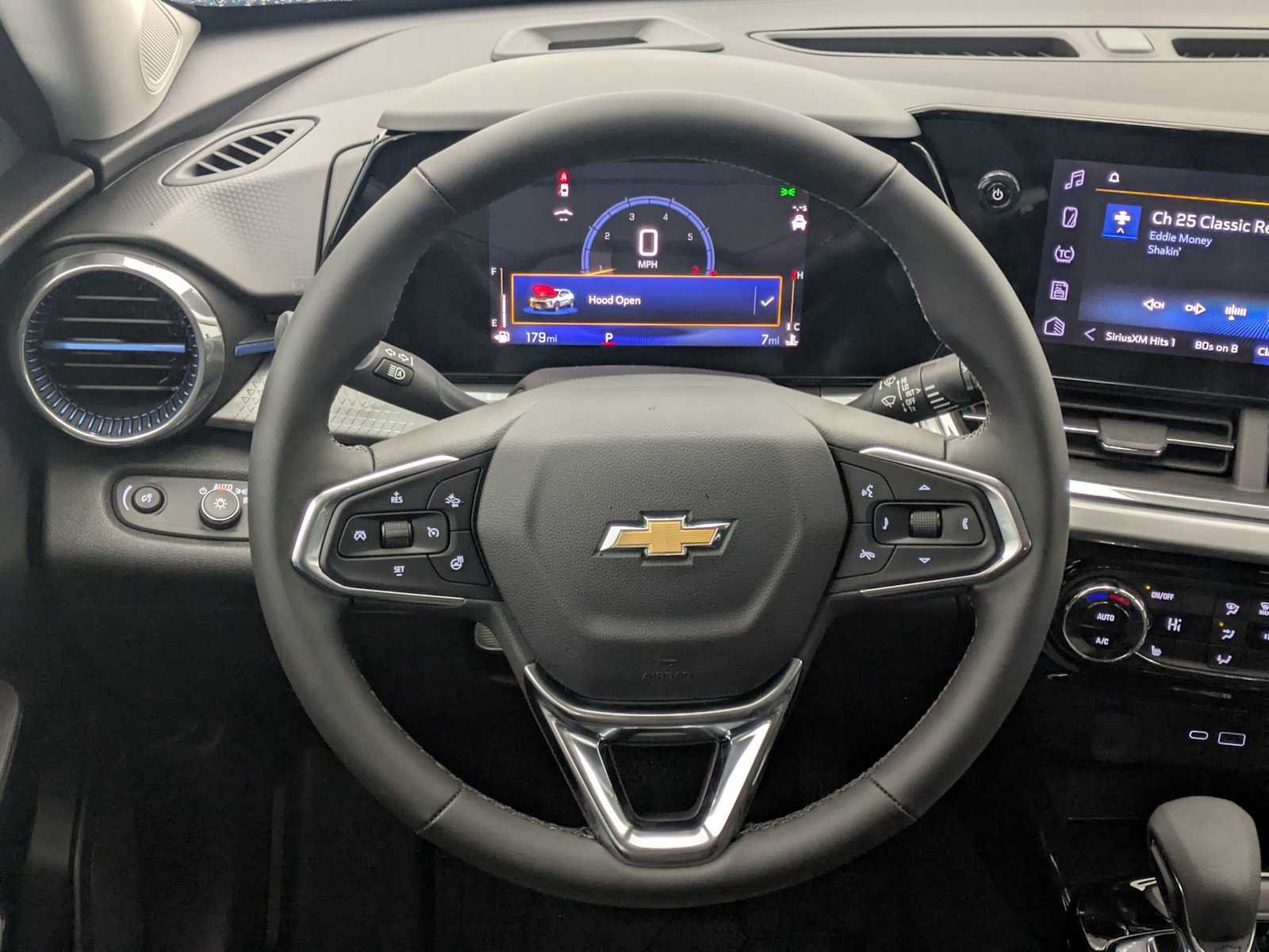 New 2026 Chevrolet Trax LT image 17