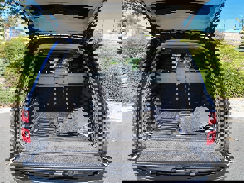 Used 2019 Land Rover Range Rover HSE image 30