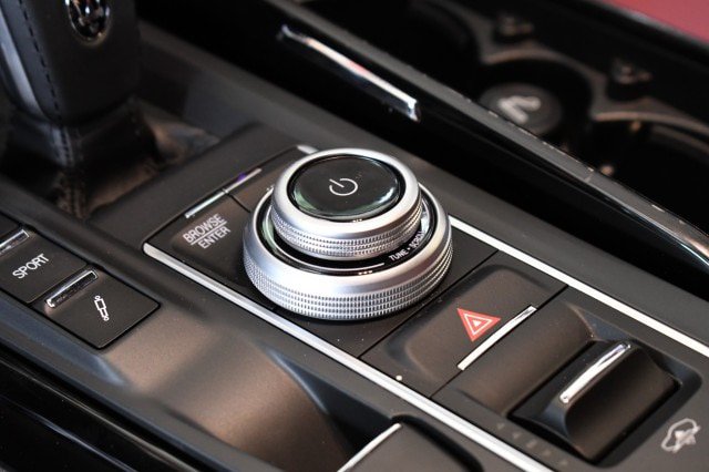 Used 2023 Maserati Levante GT AWD/4WD image 42