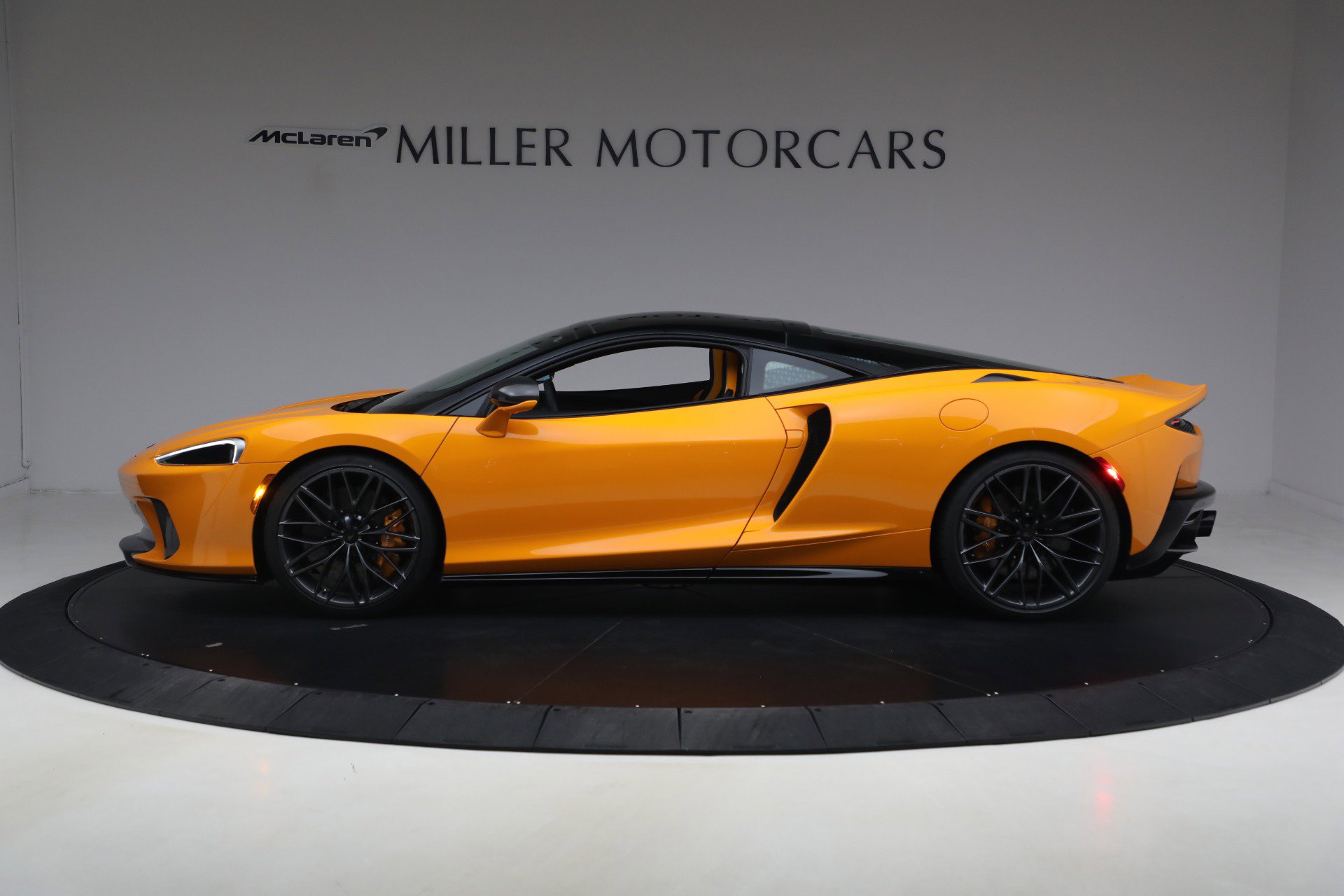 New 2026 McLaren GTS image 3