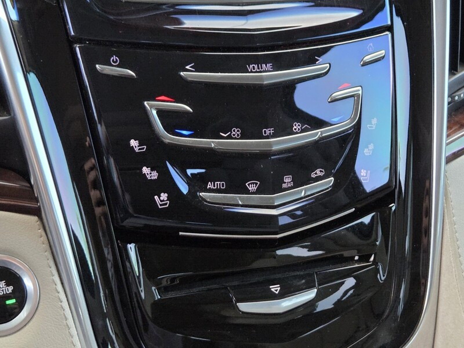 Used 2016 Cadillac Escalade ESV Luxury AWD/4WD image 34