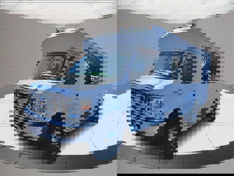 Used 2016 Ford E-350 and Econoline 350 Super Duty image 7