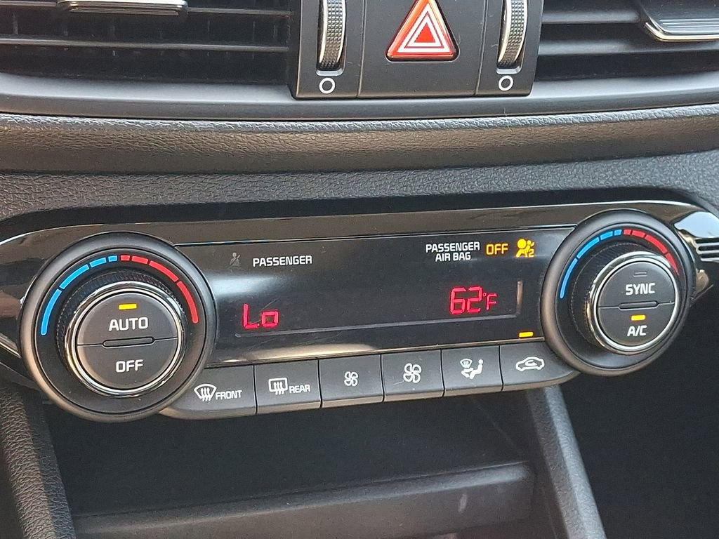 Used 2019 Kia Forte LXS FWD image 18