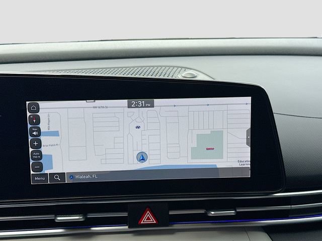 Used 2024 Hyundai Elantra Limited image 13