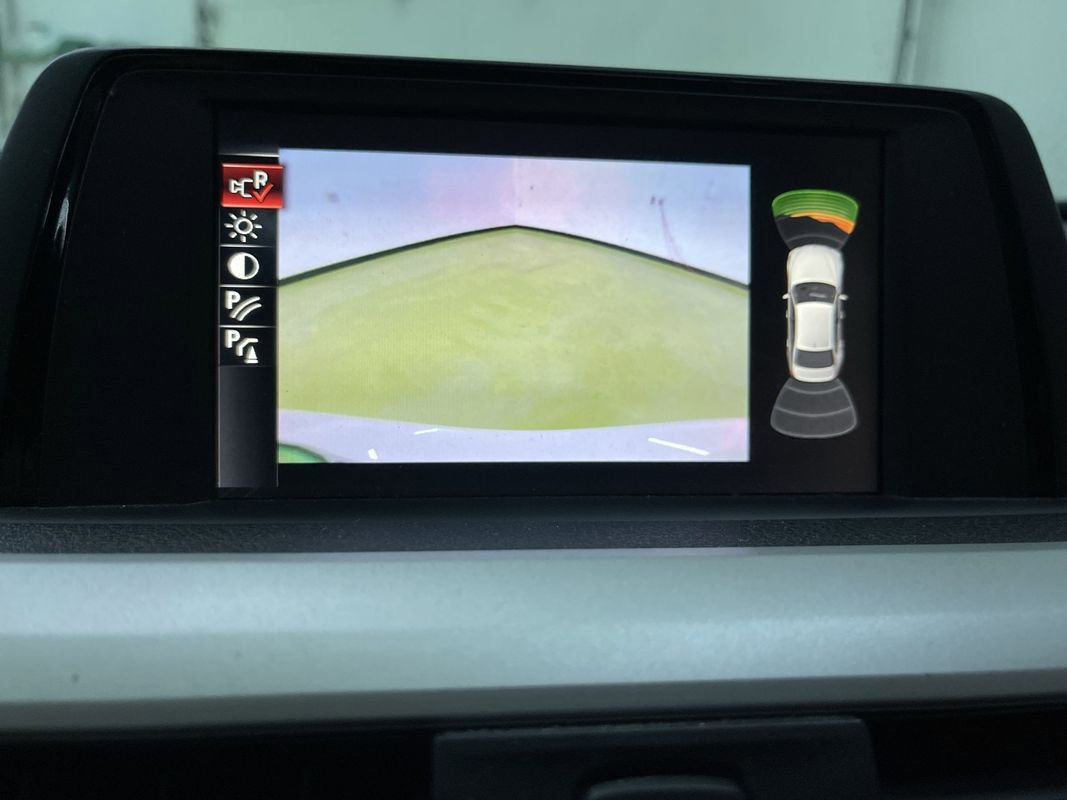 Used 2017 BMW 320i xDrive Sedan image 22