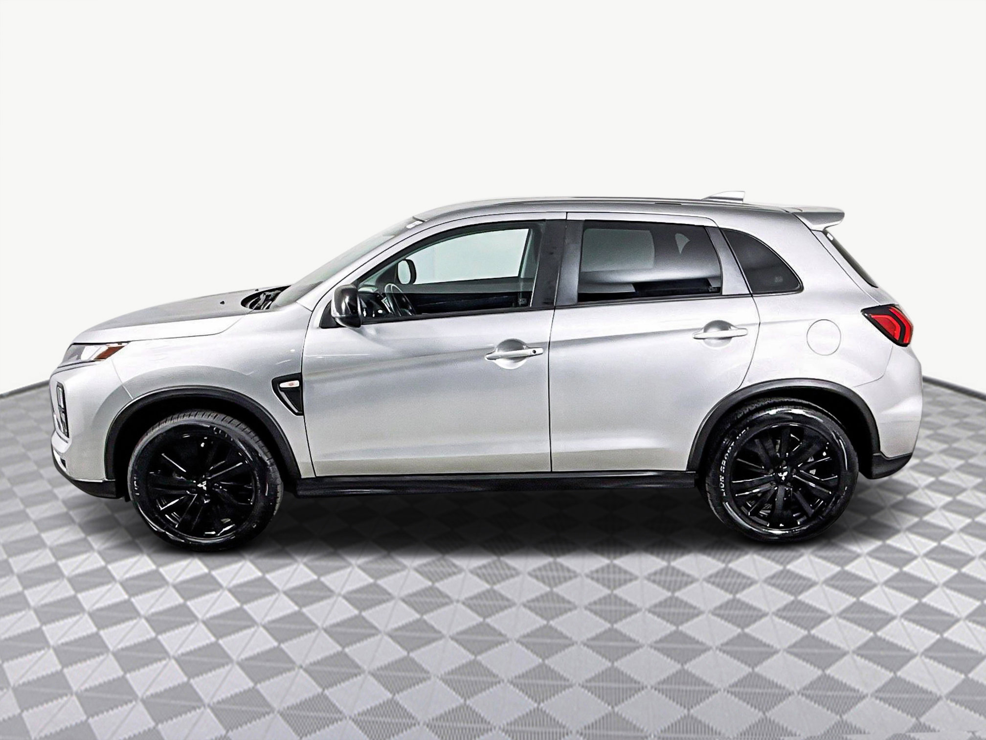 Used 2022 Mitsubishi Outlander Sport LE image 6