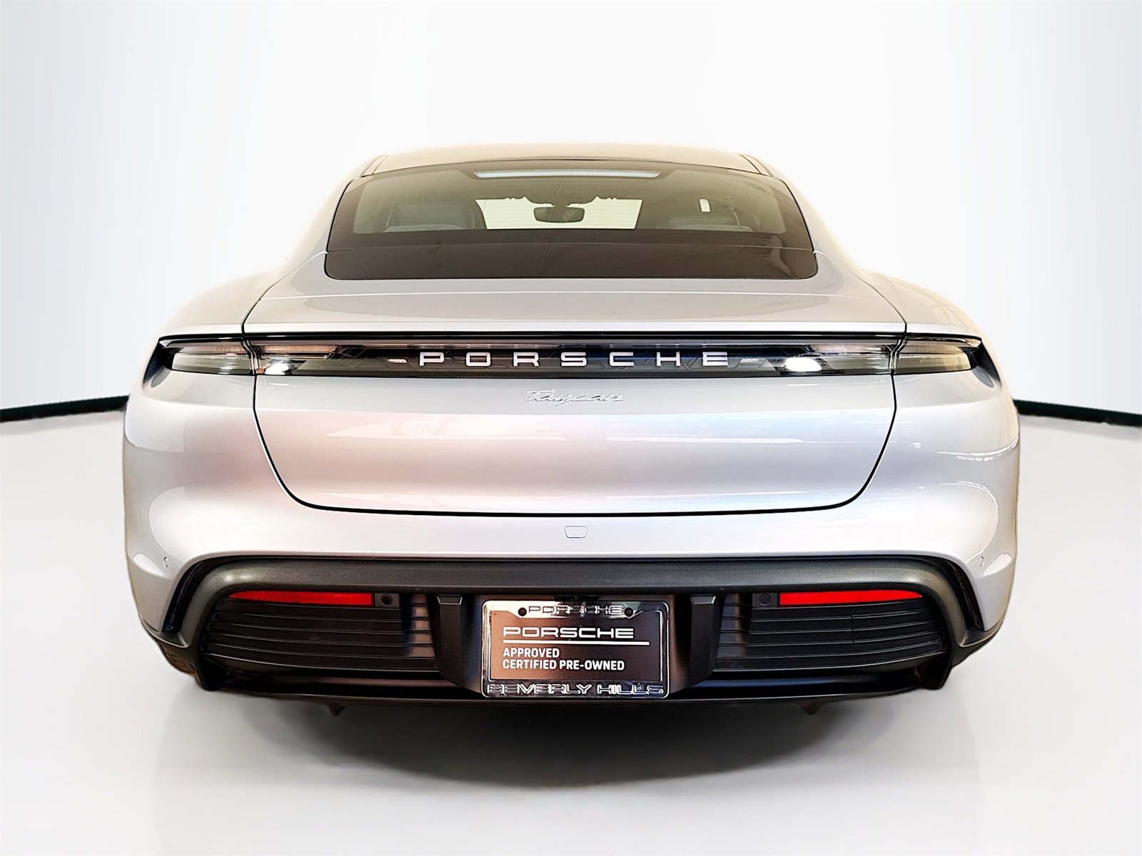 Certified 2022 Porsche Taycan image 10