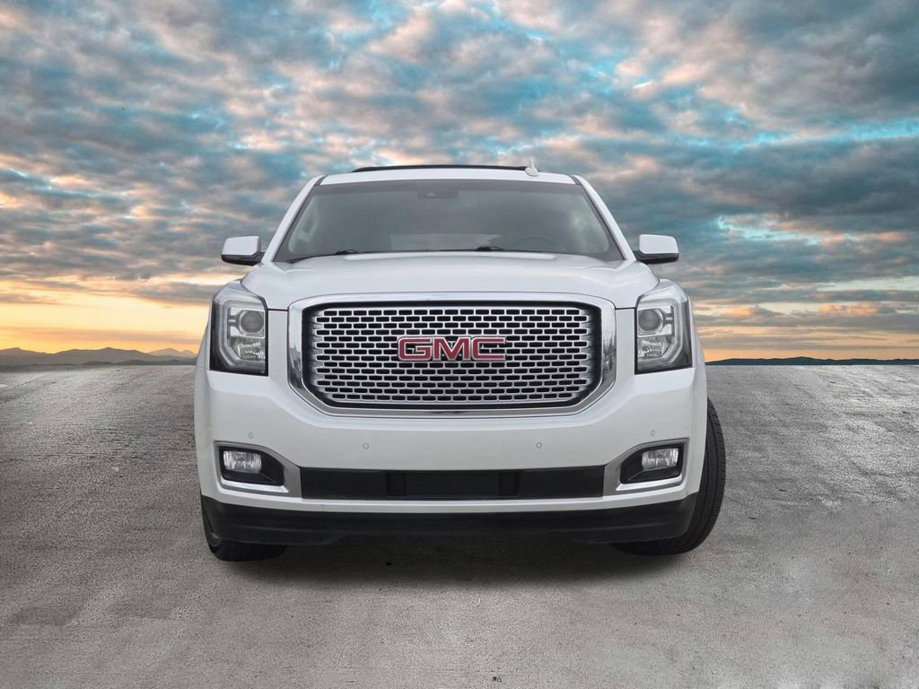 Used 2017 GMC Yukon Denali w/ Open Road Package AWD/4WD image 3
