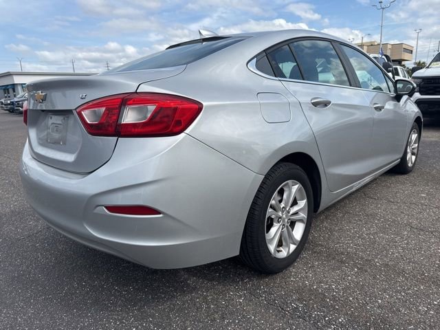 Used 2019 Chevrolet Cruze LT FWD image 5