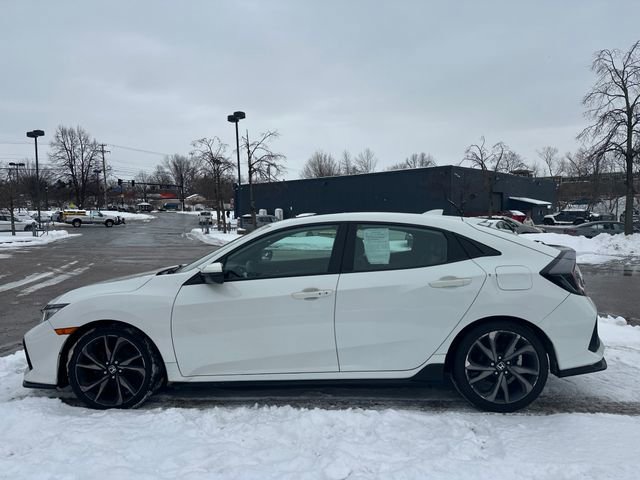 Used 2018 Honda Civic Sport Touring image 2